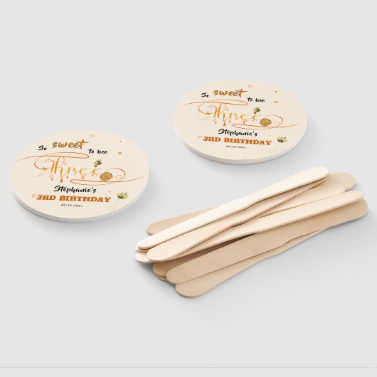 So Sweet To Bee Three Cute Honey Bee 3rd Birthday Handwaaier (Niet-gemonteerd)