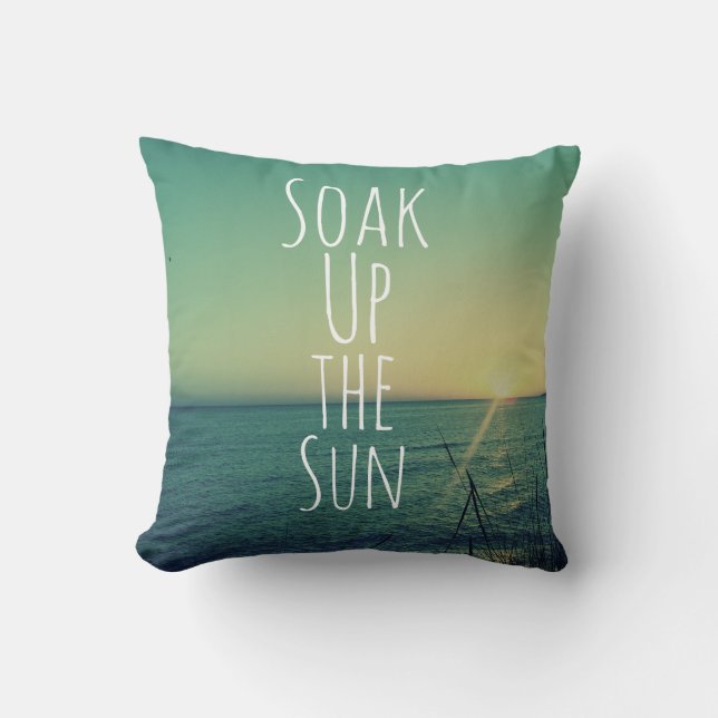 Soak up the Sun Quote Beach Kussen (Voorkant)