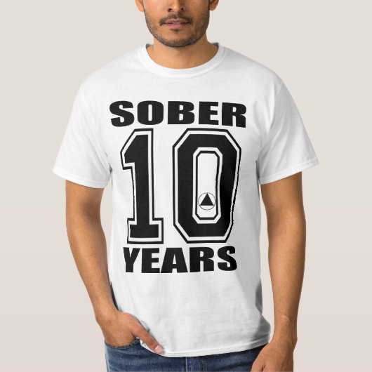 Sober 10 jaar zwart op wit, AA LOGO ORIGIN.. T-shirt (Voorkant)