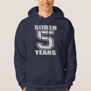 Sober 5 jaar wit op donker hoodie
