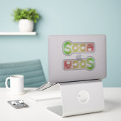 Soca-decal Sticker (Laptop op bureau)