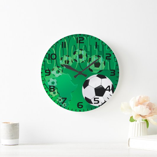 Soccer Africa Bold Green Football Grote Klok