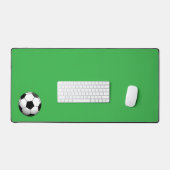Soccer Football Ball on Green Bureaumat (Keyboard & Muis)