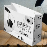 Soccer Football Ball Sports Happy Birthday Name Groot Cadeauzakje<br><div class="desc">Voetbal Football Ball Sports Happy Birthday Naam Gift Bag. Voetbal,  footballs ballen met een Happy birthday wens. Personaliseer met jouw naam en maak een speciale persoonlijke cadeauzak voor een jongen of een meisje dat van voetbal,  football houdt.</div>