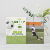 Soccer Party Verjaardag Uitnodiging met foto (Staand voorkant)