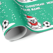 Soccer playing polar bear cartoon kid's Christmas Cadeaupapier (Rol Hoek)