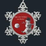 Soccer Snowman Tin Sneeuwvlok Ornament<br><div class="desc">Wat een dikke taart is deze schattige sneeuwman... ...  een geweldige versiering om de kerstboom te versieren voor elke sportliefhebber.</div>