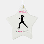 Soccer Star "Princess draagt cleats" Keramisch Ornament (Rechts)