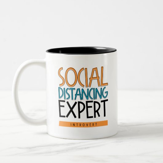 Social Distancing Expert Introvert Tweekleurige Koffiemok (Links)