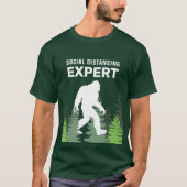 Social Distancing Expert Sasquatch T-shirt (Voorkant)