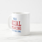 Social Distancing Koffiemok (Voorkant links)
