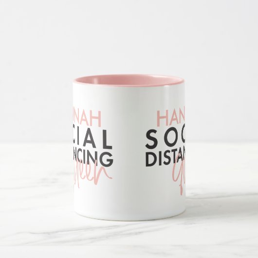 Social distancing koningin moderne typografie ontw mok (Midden)