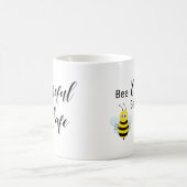 Social Distancing Quote Be Safe Schattige Bee Koffiemok (Center)