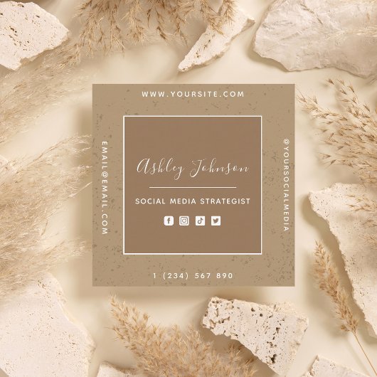 Social Media Manager QR Code Brown Pastel Creative Vierkante Visitekaartje