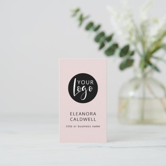 Social Media QR Code Logo Blush Roze Visitekaartje (Staand voorkant)