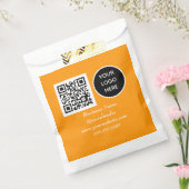 Social media QR-code oranje modern zakelijk logo Bedankzakje (Gezegeld)