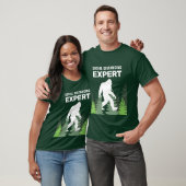 Sociale afstandsexpert Sasquatch T-shirt (Unisex)