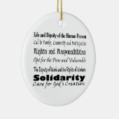 Sociale-justitiethema's met kruisevenwicht T Keramisch Ornament (Rechts)