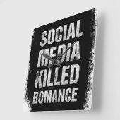 Sociale Media Hebben Romantiek Gedood Vierkante Klok (Hoek)