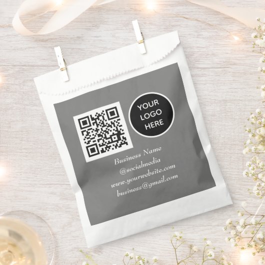 Sociale media QR-code grijs bedrijfslogo Bedankzakje (Geknipt)