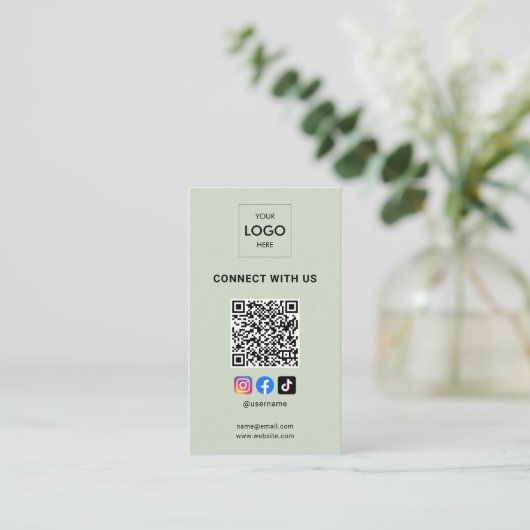 Sociale media QR-code Moderne Logo Groen Visitekaartje (Staand voorkant)