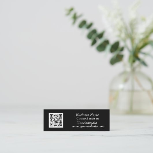 Sociale media QR-code Scannable Black Professional Mini Visitekaartje (Staand voorkant)