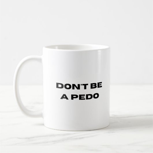 Sociale verantwoordelijkheid tegen kinderpedofilie koffiemok (Links)