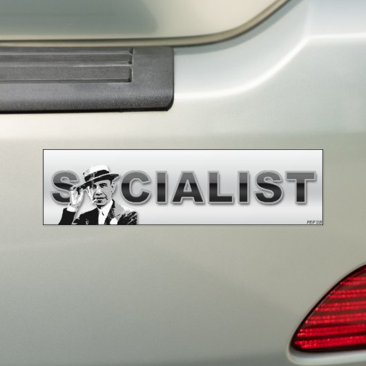 socialist bumpersticker (Op auto)