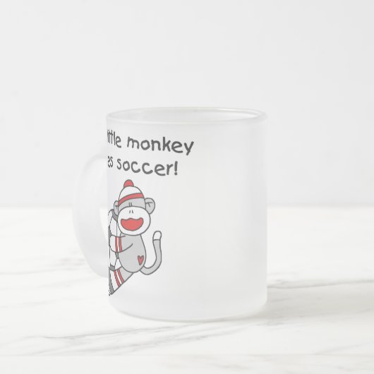 Sock Monkey houdt van Voetbal T-shirten en cadeaus Matglas Koffiemok (Voorkant links)