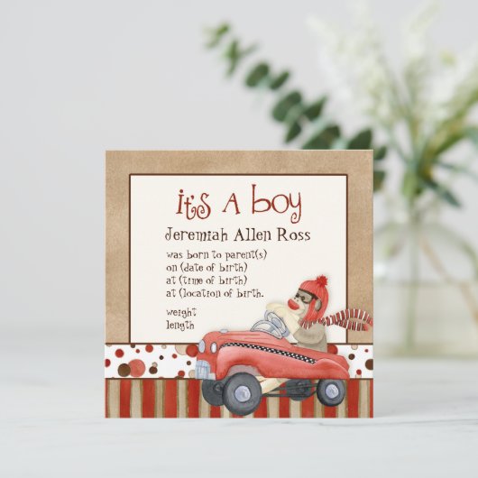 Sock Monkey Pedal Car, Boy Baby Birth kondiging Kaart (Staand voorkant)