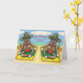 SOCK MONKEY RED BIKINI, BIJ DE BEACH CARTOON Funny Kaart (Gele Bloem)