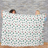 Soft Blanket with Pine Print - Warmth and Style Fleece Deken