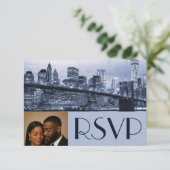 Soft Blue Brooklyn Bridge Wedding RSVP Kaart (Staand voorkant)