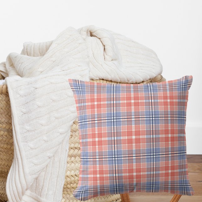 Soft Blue Coral Waterverf Plaid Boerderij Kussen (Creator heeft geüpload)