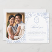 Soft Blue Floral Chinoiserie Monogram Wedding Bedankkaart (Voorkant)