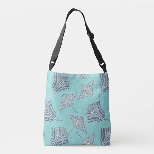 Soft Blue Tribal Stingrays Crossbody Tas (Achterkant)