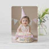 Soft Celebration Baby Girl Verjaardag Kaart Downlo (Staand voorkant)