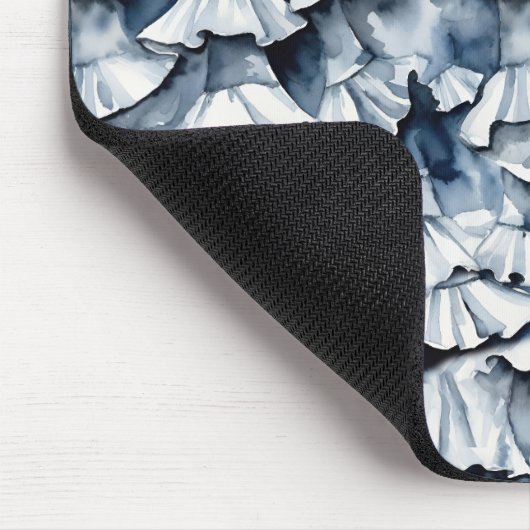 Soft Denim Blue Watercolor Ruffles Muismat (Hoek)