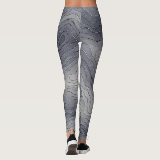 Soft Elevation Lines – Grey Scale Leggings (Achterkant)