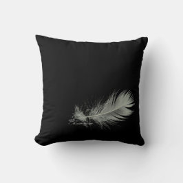 Soft Feather Elegance Kussen