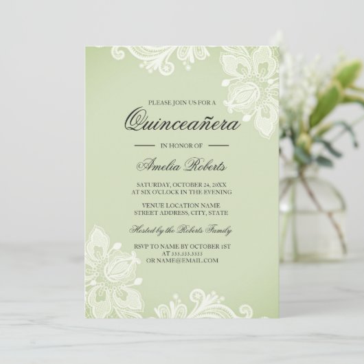 Soft Green  Lace Quinceanera Uitnodiging (Staand voorkant)