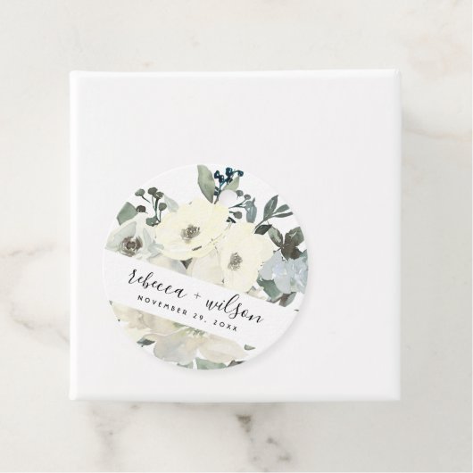 SOFT IVORY WHITE FLORAL WATERVERF BUNCH WEDING BEDANKJES LABELS (In situ)