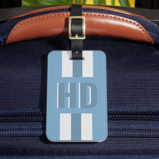 Soft Light Blue striped Shadow monogrammed modern Bagagelabel (Voorkant Insitu 2)