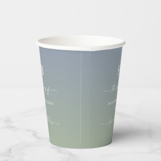 Soft Ombre Dusty Blue & Green Wedding Monogram Papieren Bekers (Rechts)