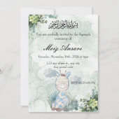 Soft pastel green met baby giraffe Aqeeqah nodig Kaart (Voorkant)