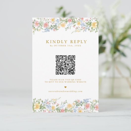 Soft Pastel Ornate Spring Garden Gold Wedding RSVP Kaartje (Staand voorkant)