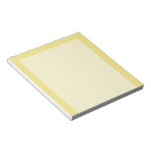 Soft pastel yellow accentdecor klaar om aan te pas notitieblok (Schuin)