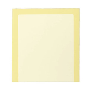 Soft pastel yellow accentdecor klaar om aan te pas notitieblok