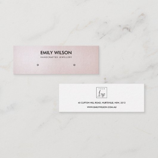 SOFT PEARL BLUSH PINK STUD EARRING DISPLAY LOGO MINI VISITEKAARTJE (Voorkant / Achterkant)