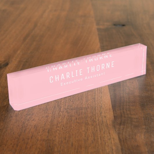Soft Pink Desk Nameplate with Name and Job Title Naambordje (Zijkant)